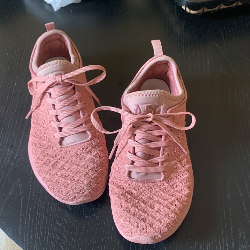 Dusty pink APL shoes - Picture 3 of 9